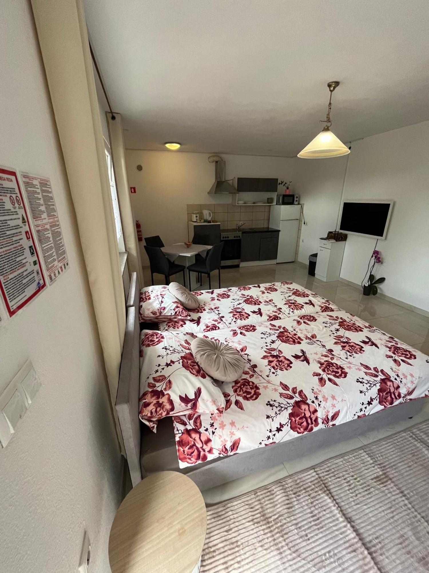 Apartma Azurre Postojna Dış mekan fotoğraf